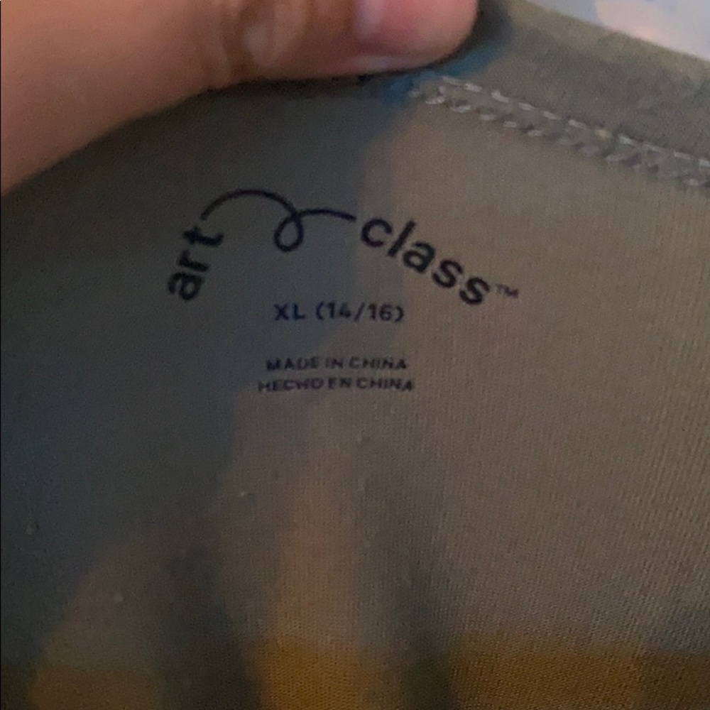 green shirt - Picture 2 of 2